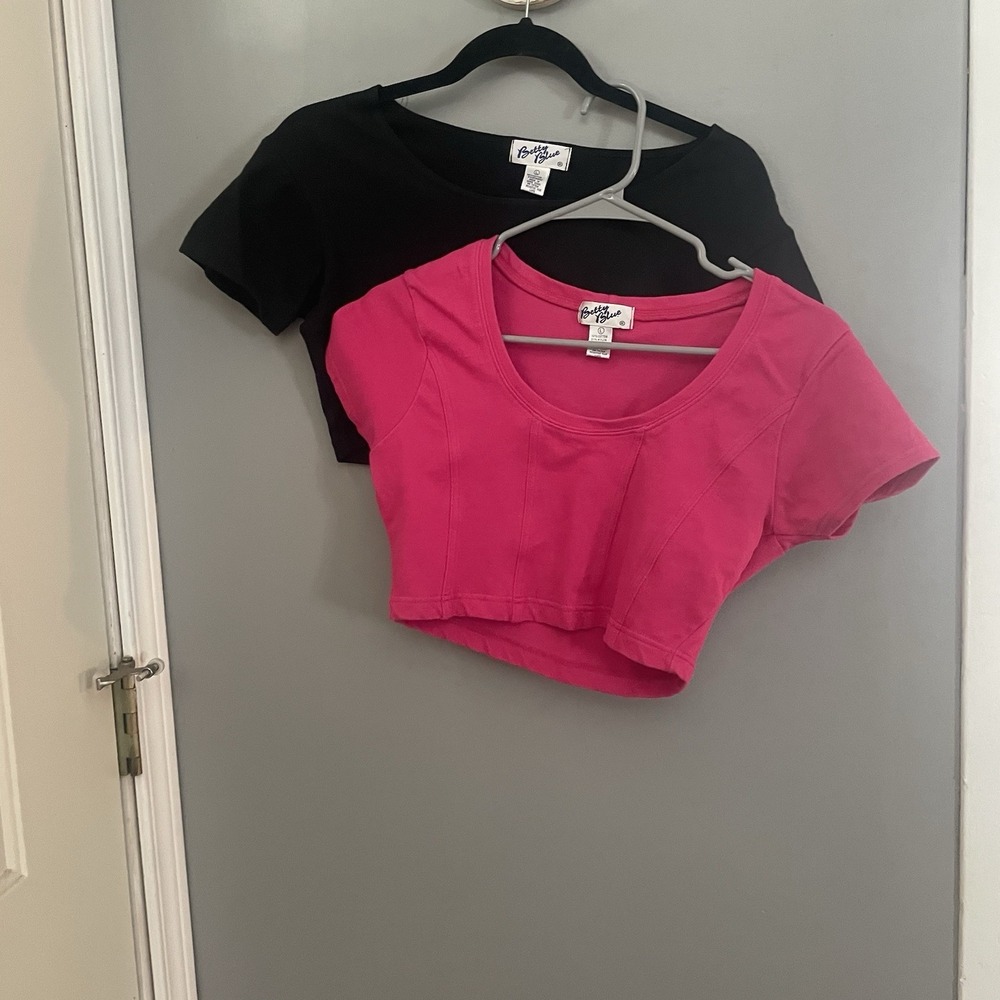 Vintage Betty Blue Short Sleeve  Crop Top Black & Pink Shirts Size L- Set Of 2